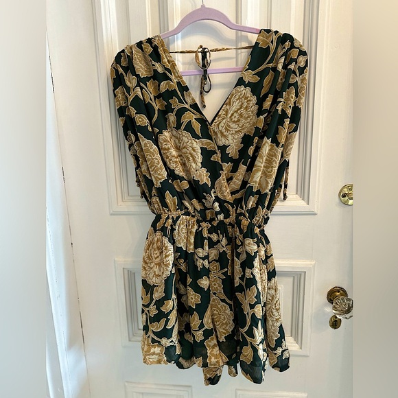 Dress Forum Summer Romper NWT - Picture 3 of 15